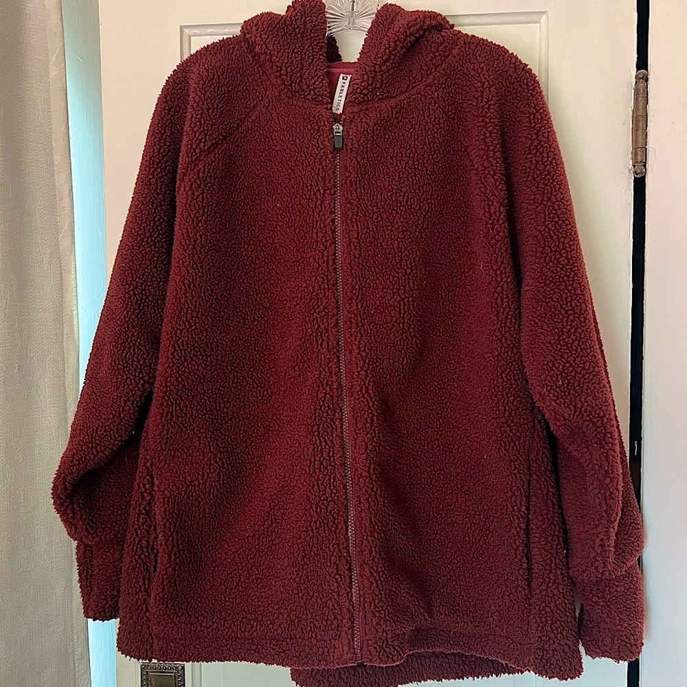 Teddy jacket/coat in maroon/berry - Fabletics - XL